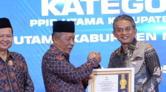 Muaro Jambi Raih Predikat Kabupaten Informatif Terbaik KIP 2025